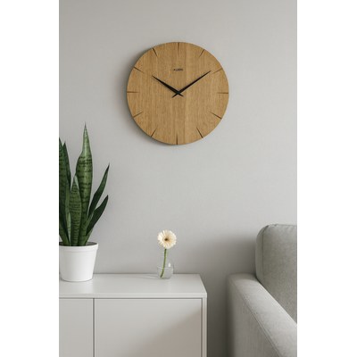 Minimalistické dubové hodiny české výroby KUBRi 0031