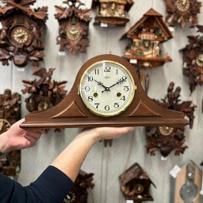 AMS 5577 - stylové hodiny řízené signálem o průměru 50 cm