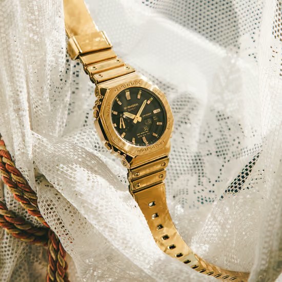Hodinky Casio G-SHOCK GM-2100YMG-9AER