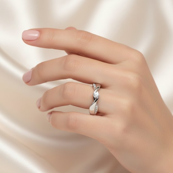 Zlatý 585/1000 prsten z bílého zlata s brilianty 386.2837 0,09ct