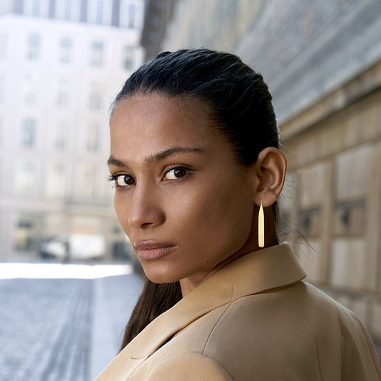 MINET Matné pozlacené stříbrné náušnice