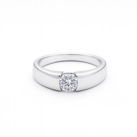 Zlatý prsten z bílého zlata se zirkonem