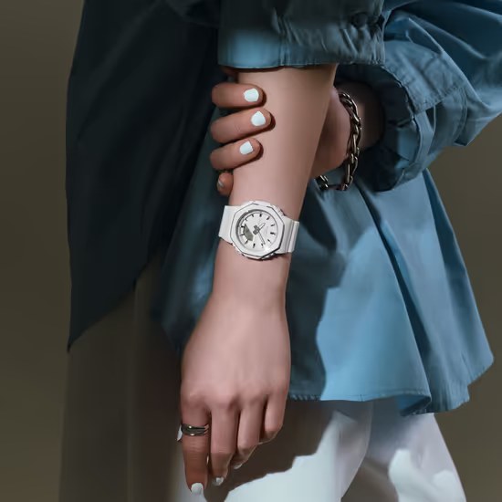 Hodinky Casio G-SHOCK GMA-P2110-7AER