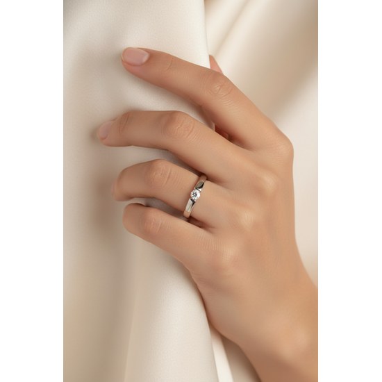 Zlatý 585/1000 prsten z bílého zlata s briliantem 386.2171 0,06ct