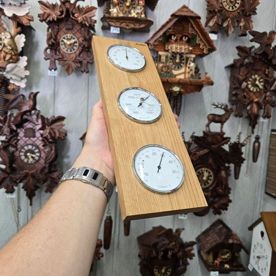 KUBRi 0222STF - špičkový barometr s vynikající citlivostí v dubovém rámu