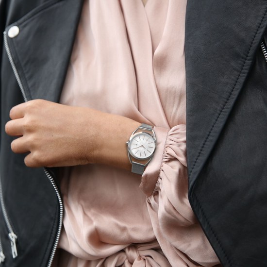 MINET Stříbrné dámské hodinky ICON PEARL MESH MWL5210