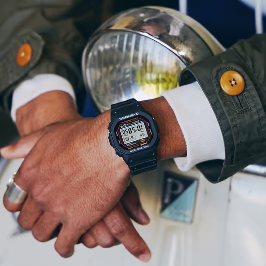 Hodinky Casio G-SHOCK DW-5000R-1AER