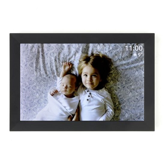 TFA 37.1000.01 - digitální fotorámeček s přesným časem a předpovědí počasí a aplikací Frameo