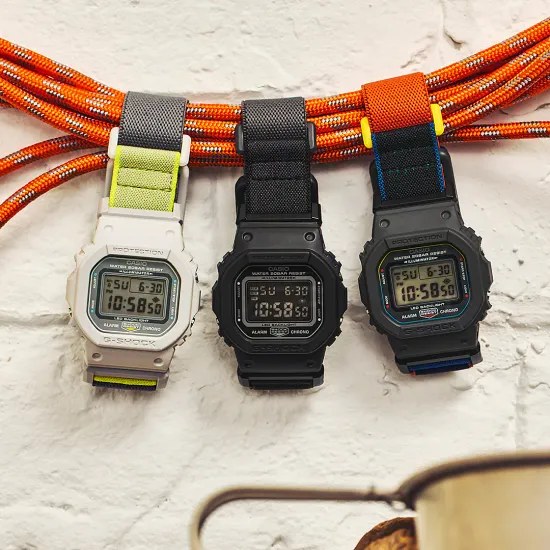 Hodinky Casio G-SHOCK DW-5600MNC-7A8ER