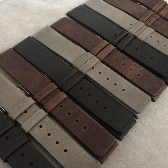 Řemínek LAVVU PLAIN z luxusní kůže Top Grain LSCUC24