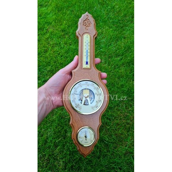 Barometr s teploměrem a vlhkoměrem na dřevěné podložce B203024