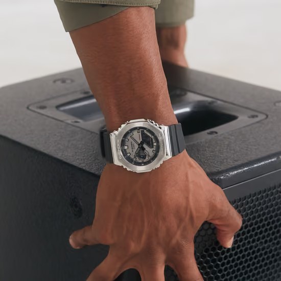 Hodinky Casio GM-2100-1AER