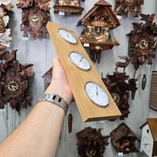 KUBRi 0222STF - špičkový barometr s vynikající citlivostí v dubovém rámu