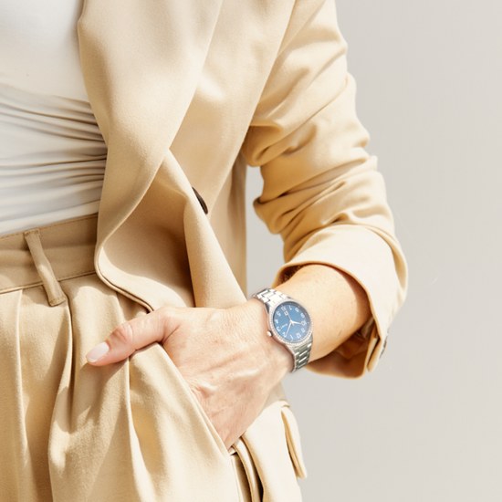 MINET Stříbrno-modré dámské hodinky Avenue s čísly MWL5314