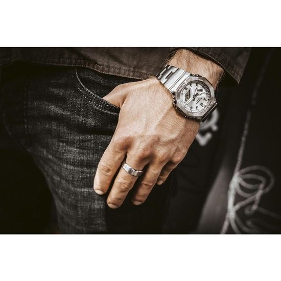 Hodinky Casio G-SHOCK GM-2110D-7AER