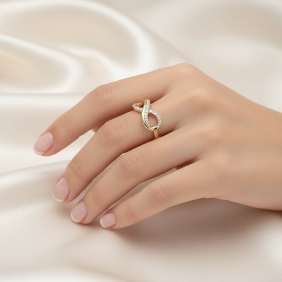 Zlatý 585/1000 prsten s kamenem NP182