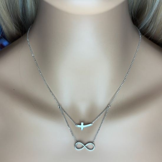 Zlatý náhrdelník z bílého zlata