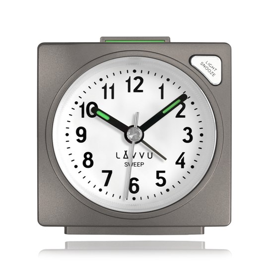 LAVVU LAS3045 - Budík SWEEP s plynulým chodem v mosazné barvě - 3 ROKY ZÁRUKA!