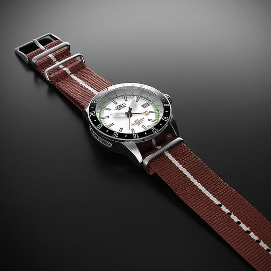 Hodinky PRIM Sport Tritium 25 - World Timer W91P.13238.A