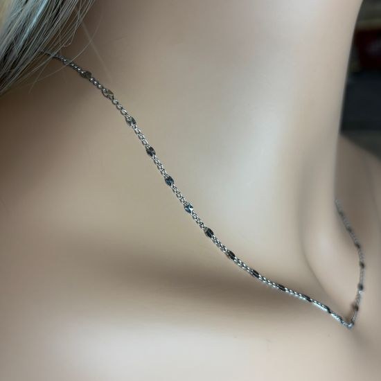 Zlatý 585/1000 řetízek z bílého zlata 1987