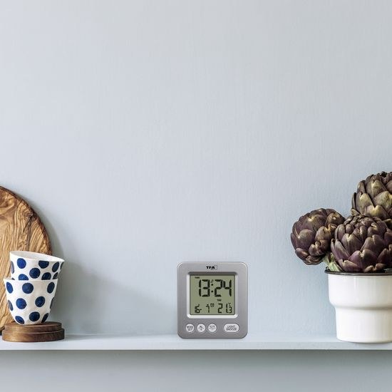 TFA 60.2567.54 - rádiem řízený digitální budík