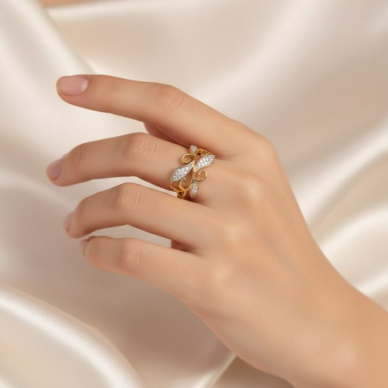 Zlatý prsten se zirkony