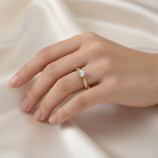 Zlatý prsten se zirkonem