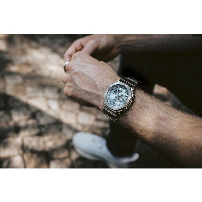 Hodinky Casio G-SHOCK GM-2110D-2AER