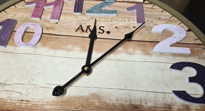 Hodiny AMS 9539