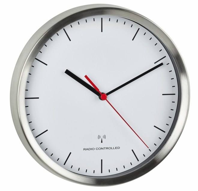 Nástěnné DCF hodiny TFA 60.3530.02 s tichým chodem
