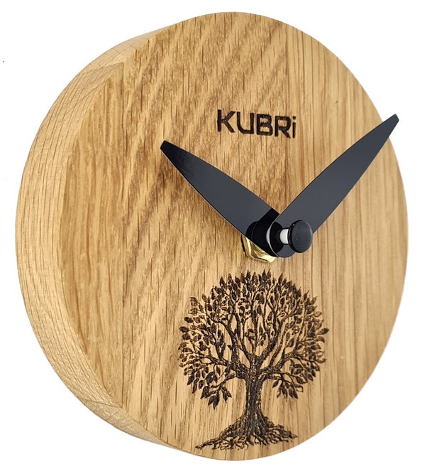 KUBRi 0013B - Strom života na miniaturních dubových hodinách