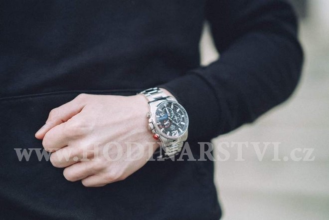 Náramkové hodinky JVD JE1002.1