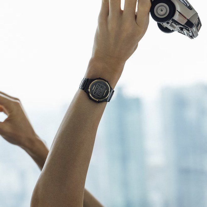Hodinky Casio TRN-50ZE-1A - limitovaná edice u příležitosti 50 let značky Casio