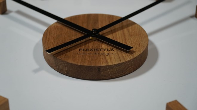 Flexistyle z54g - dubové nalepovací hodiny s průměrem 50-75 cm