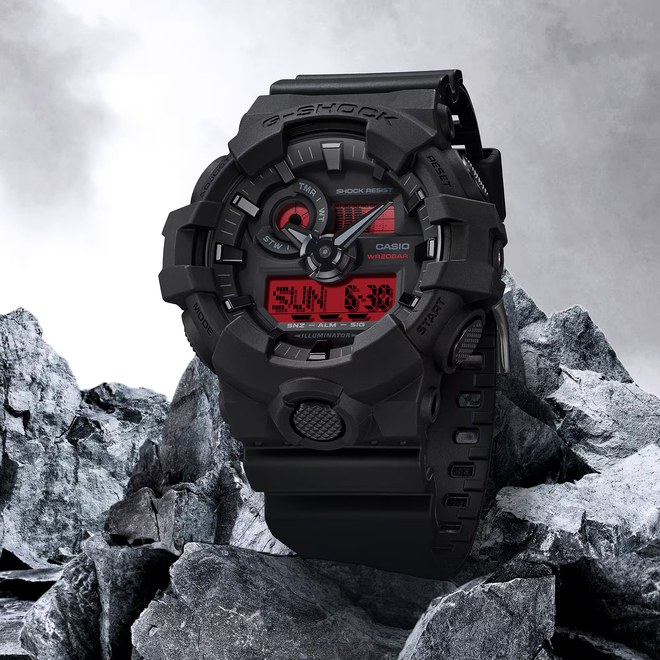 Hodinky Casio G-SHOCK GA-700BBR-1AER