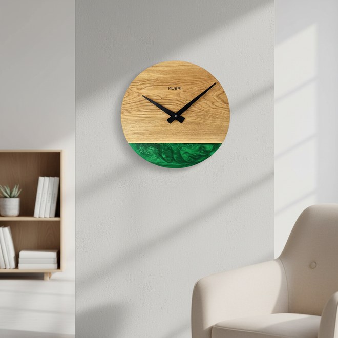KUBRi 0185 - Luxusní dubové hodiny s epoxidovými doplňky