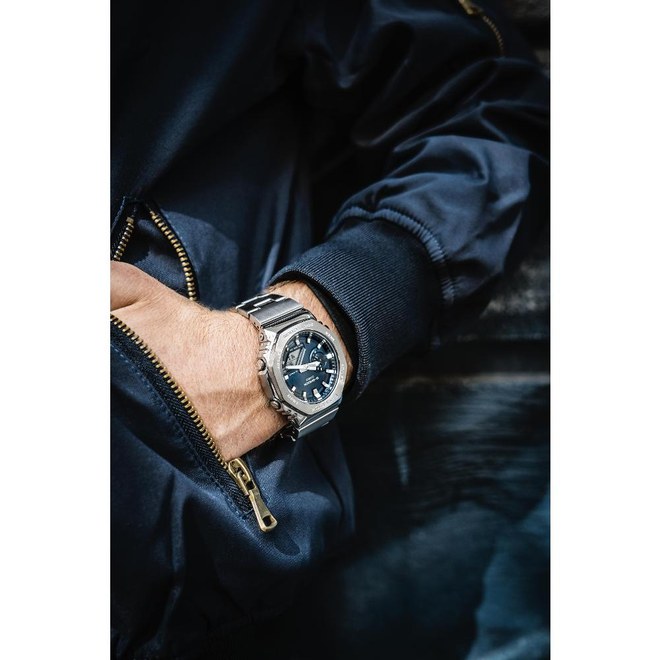 Hodinky Casio G-SHOCK GM-2110D-2BER