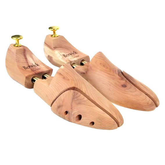 Tendiscarpe in cedro per scarpe Berwick