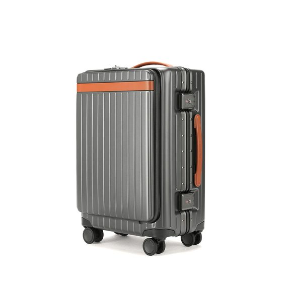 Carl Friedrik — The Carry-on X