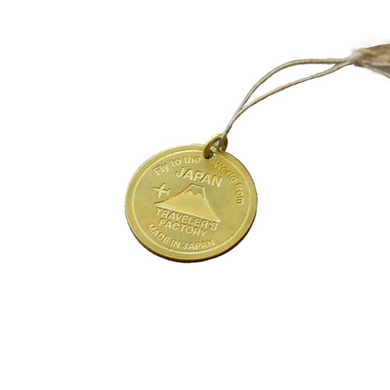Medaglia in ottone con motivo giapponese TRAVELER'S COMPANY BRASS PRODUCTS