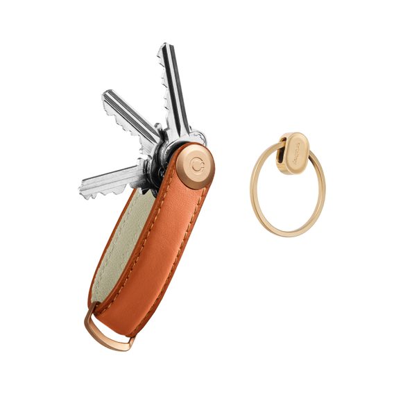 Set regalo con portachiavi Orbitkey 2.0 in pelle (Cognac with Tan Stitching and Yellow Gold Hardware) + Ring V2 Yellow Gold