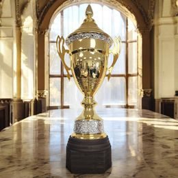 Dorchester Gold Cup with Lid