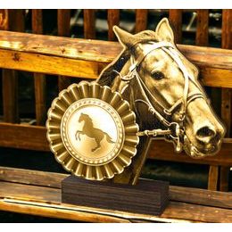 Sierra Classic Horse Head Real Wood Trophy