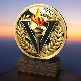 Holt Colour Victory Real Wood Trophy