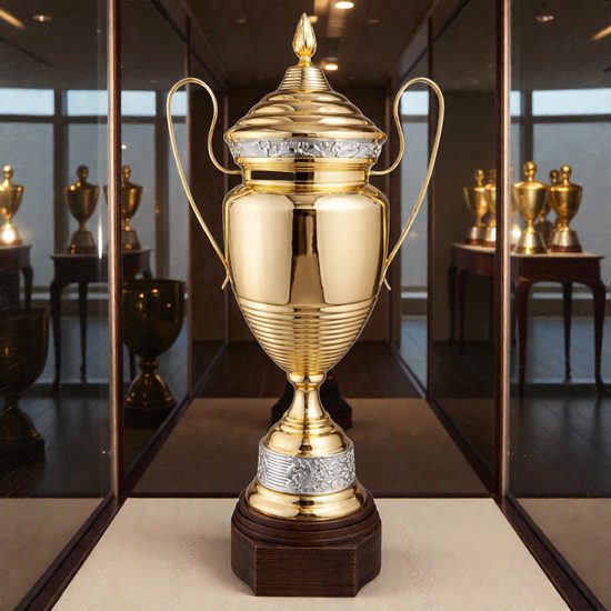 Lancaster Gold Cup with Lid