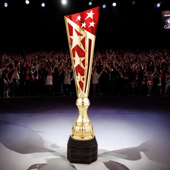 Nero Gold Red Trophy Cone Star Cup