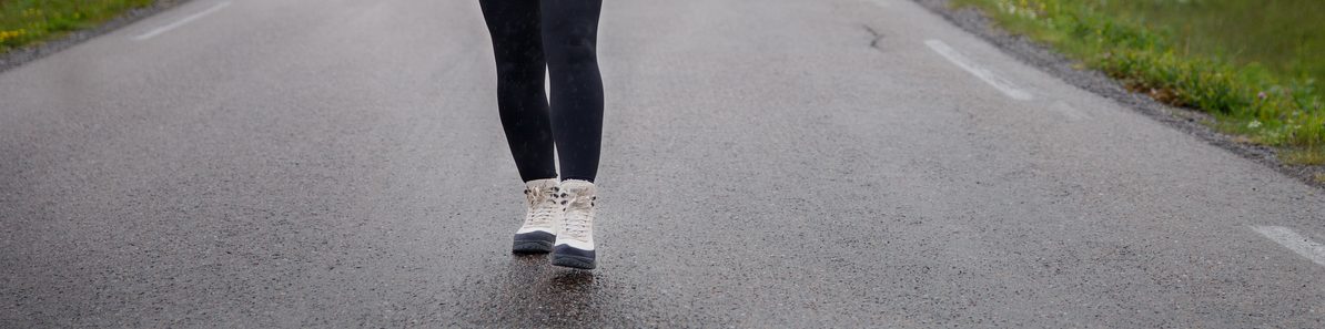 Kdy, jak a proč si vybrat barefoot boty s membránou aneb nohy v suchu, i když prší