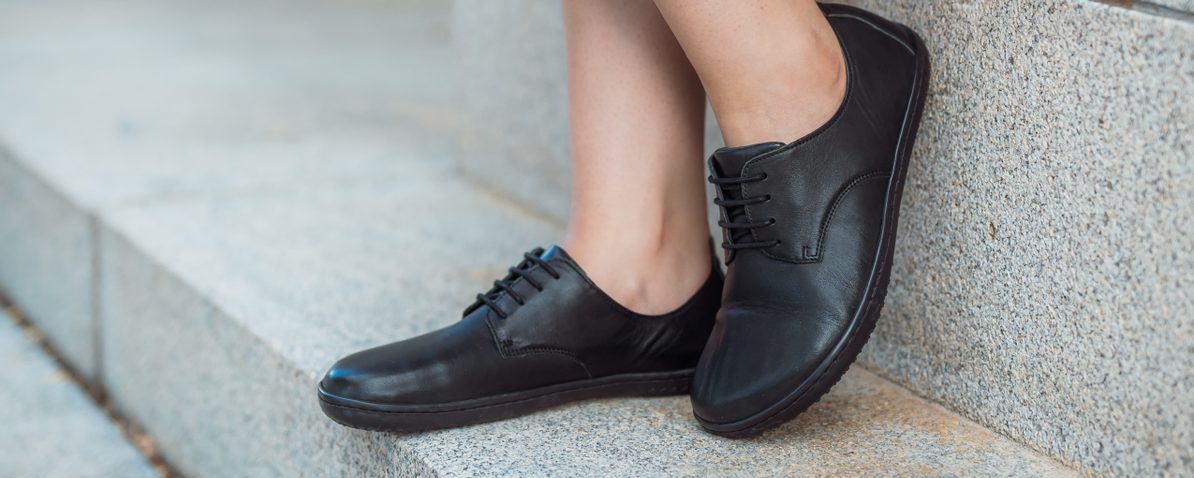 Como medir corretamente o pé e porque é que os sapatos barefoot precisam de folga