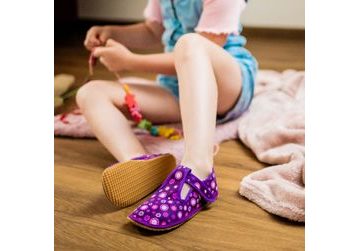 Jak vybrat barefoot přezůvky a připravit se do školy