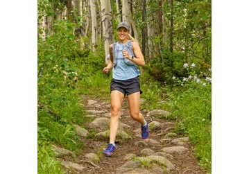 Běh v barefoot botách: Co se skutečně děje s vaším tělem?